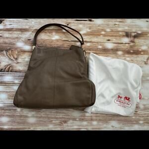 Coach Madison Phoebe Pebbled Leather Hobo Shoulder Bag 26224 Gold Silt Excellent